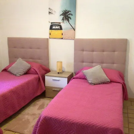 2 Bedroom Townhouse, Vale De Parra *